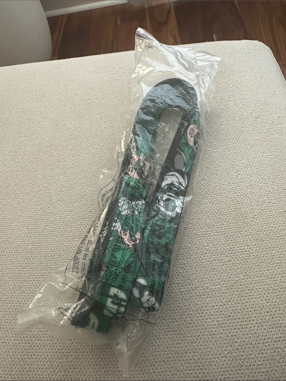 BUCKLE-DOWN GREEN LATERN DOG LEASH NEW IN PACKAGE